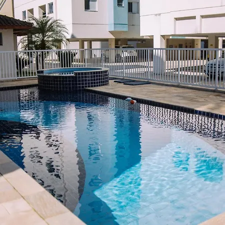 Apto no Itaguá, 2 dts, wifi, piscina e ar condicionado-3